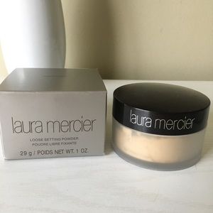 Laura Mercier Translucent Loose Setting Powder